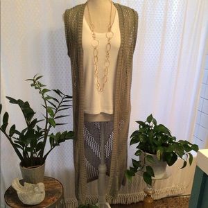 Women’s Crochet Sleeveless Duster